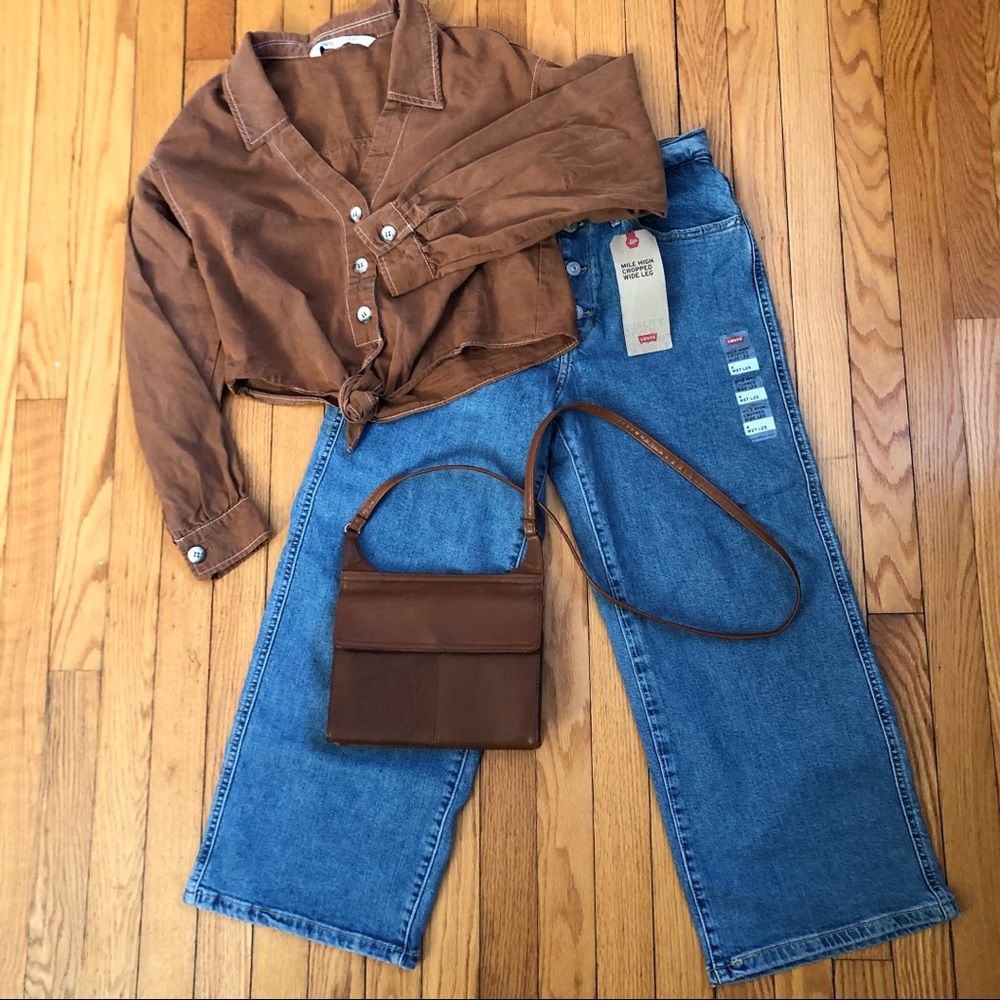 LEVIS Mile High Wide Leg Crop - Picture 1 of 6